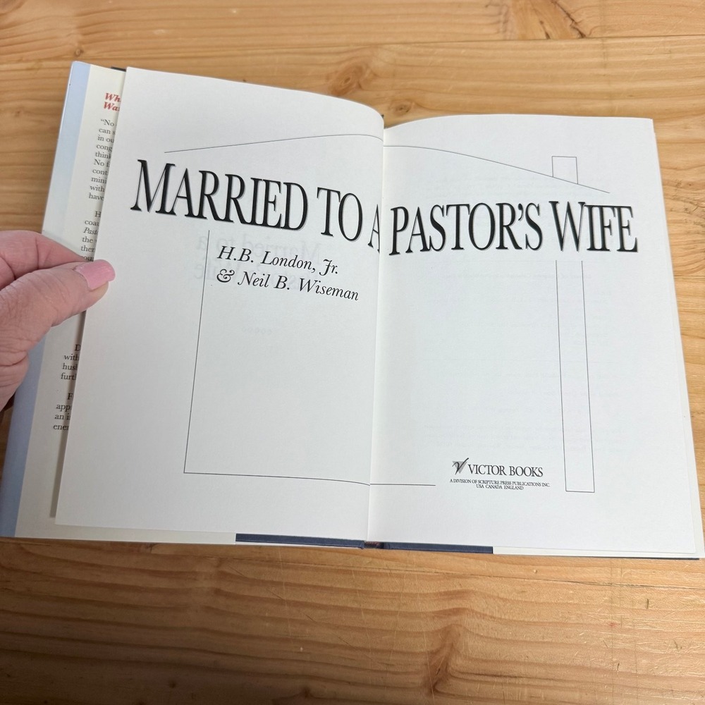 Married to a Pastor's Wife London Wiseman 1995 First Printing Christian Ministry - Picture 3 of 13